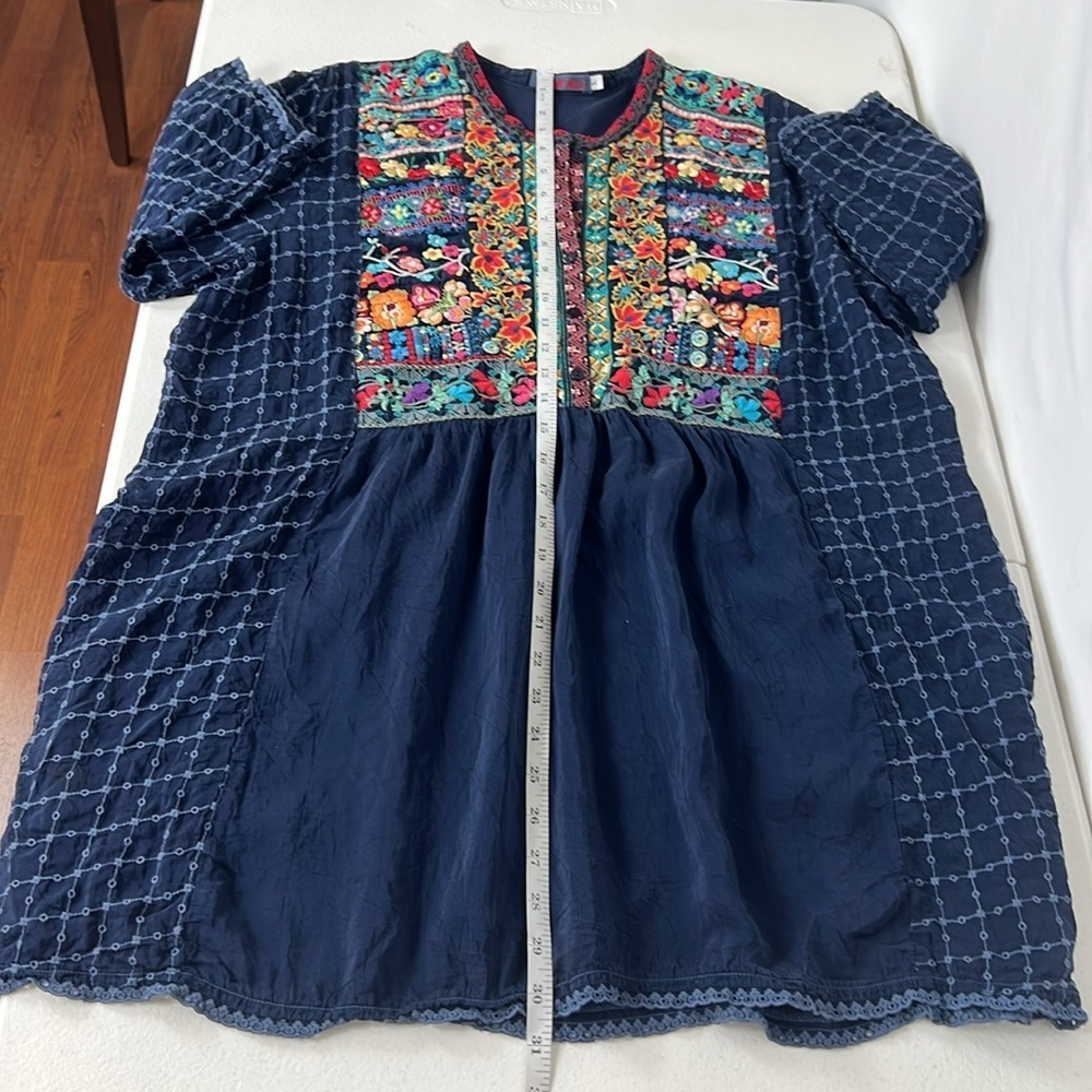Johnny Was Sz Large Embroidered Tunic Top Blue Rayon Button Popover Boho - Picture 6 of 10